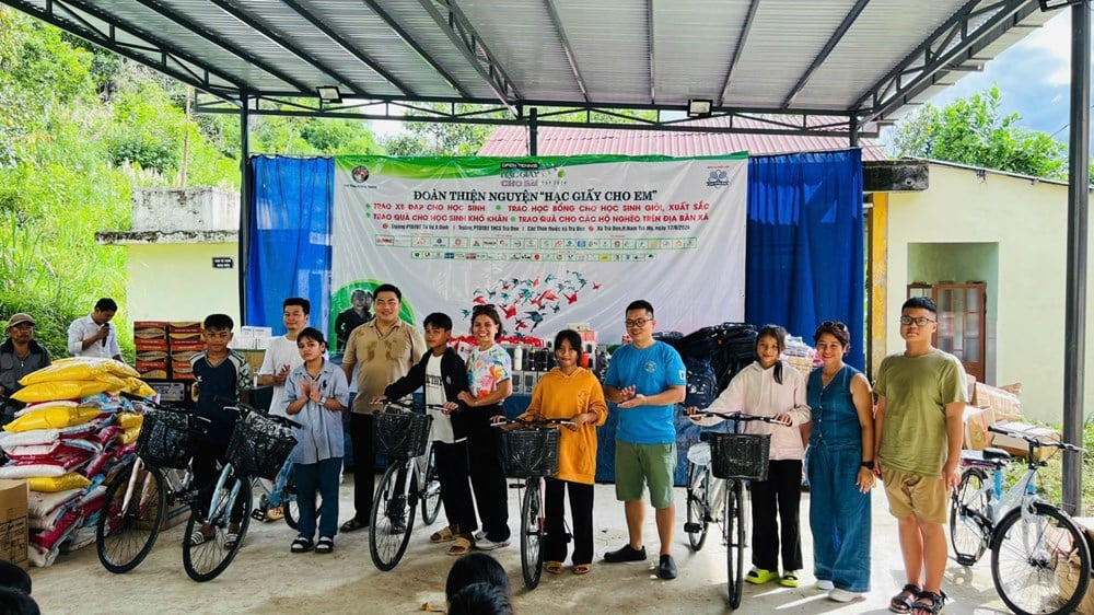 Đà Nẵng khai mạc Giải tennis thiện nguyện “Hạc giấy cho em” lần thứ 2 - ảnh 4