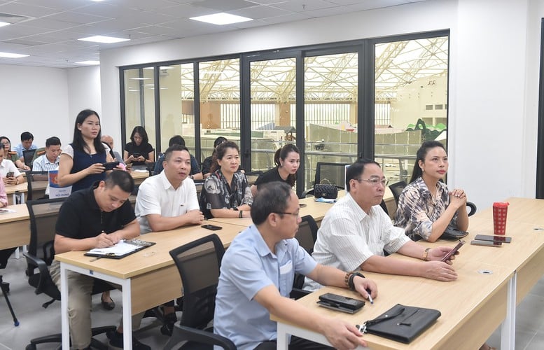 Tổ công tác kiểm tra, chấm điểm sơ bộ thi công các gian hàng Triển lãm thành tựu Đất nước 80 năm Quốc khánh - Ảnh 4.