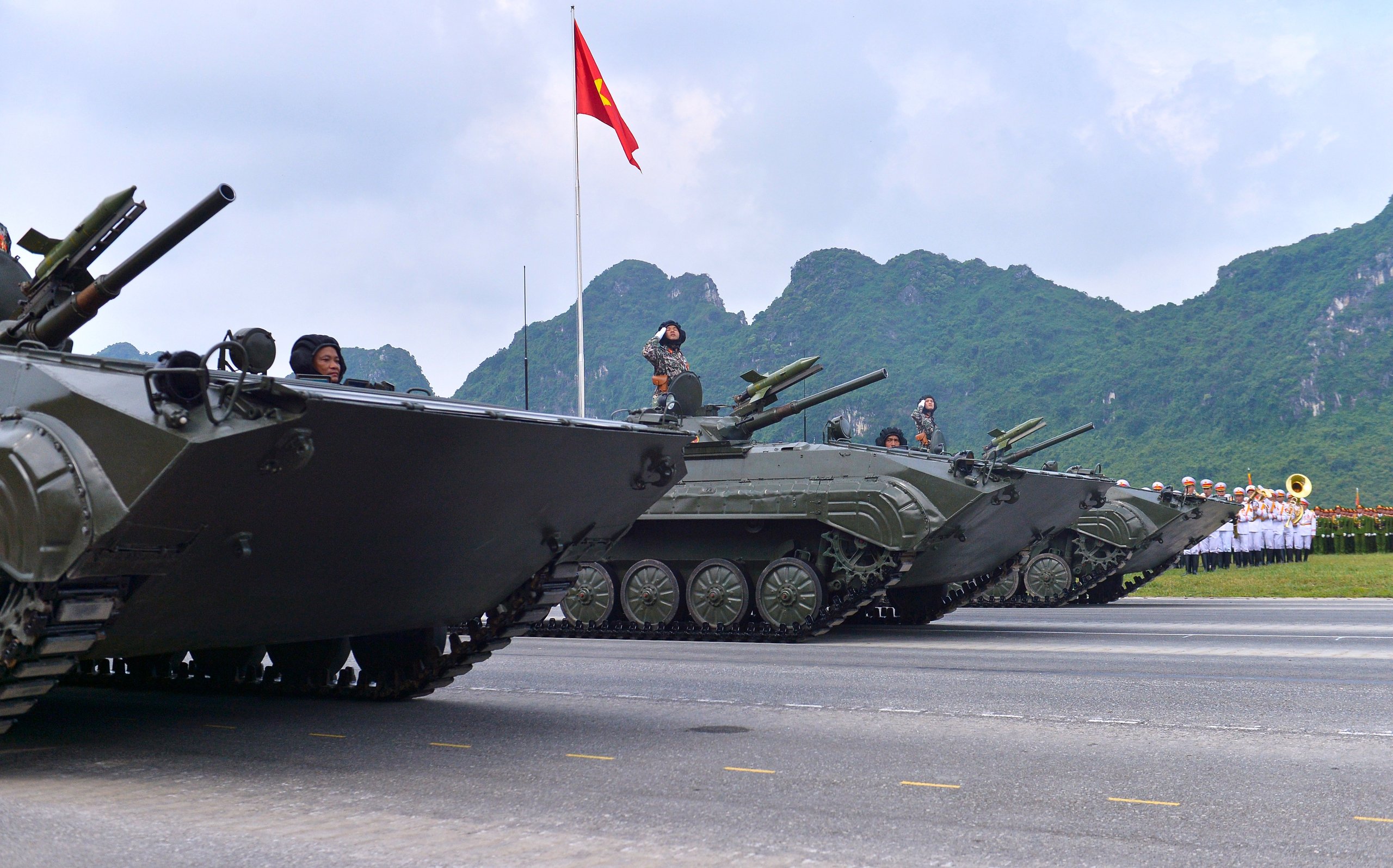Ngắm xe chiến đấu bộ binh 'Made in Việt Nam' sẽ xuất hiện trong diễu binh A80 - Ảnh 10.