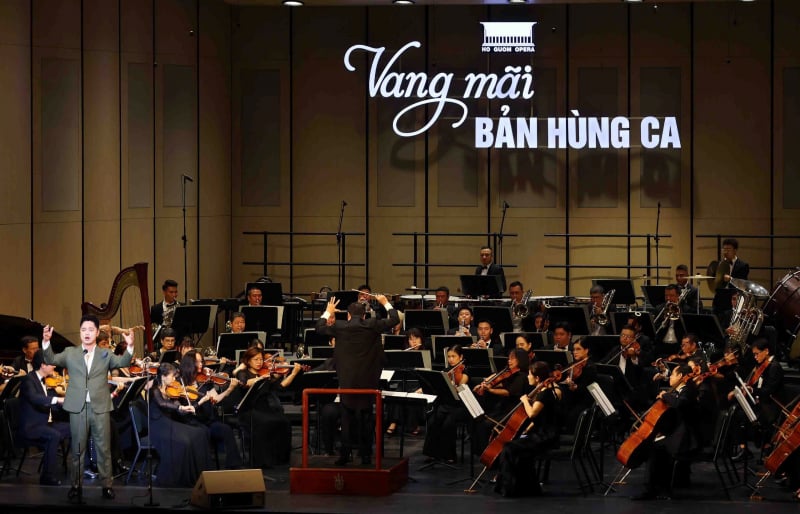 Chương trình nghệ thuật “Vang mãi bản hùng ca”:  Khơi dậy niềm tự hào dân tộc, tinh thần yêu nước và ý chí cống hiến -1