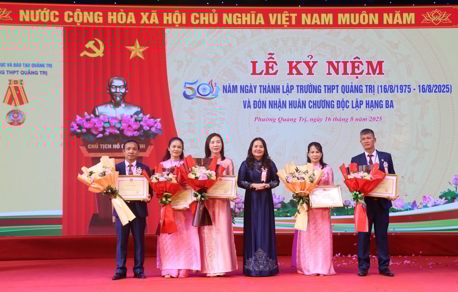 truong-thpt-quang-tri-4.jpg
