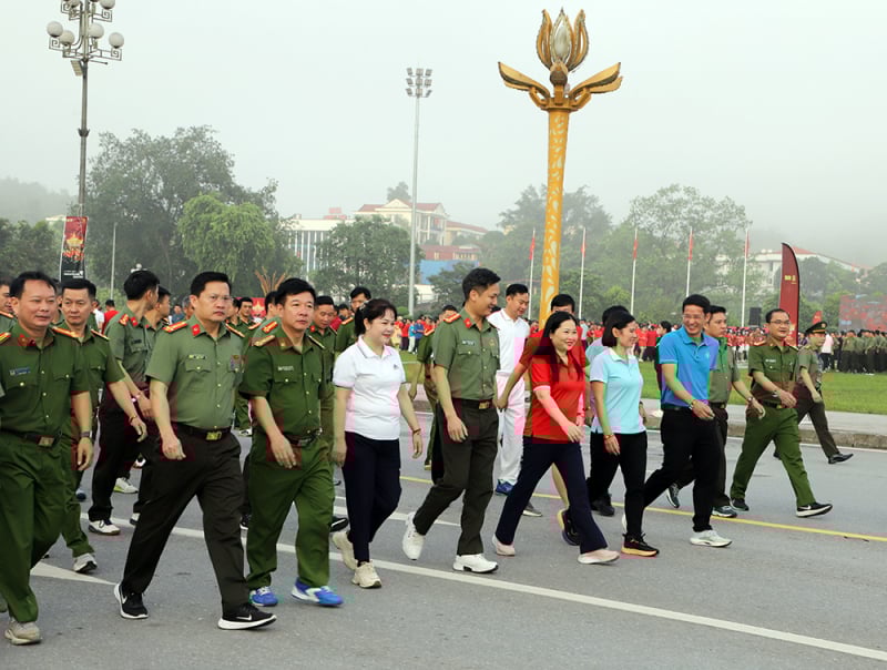 Các địa phương hưởng ứng chương trình “Cùng Việt Nam tiến bước” -0
