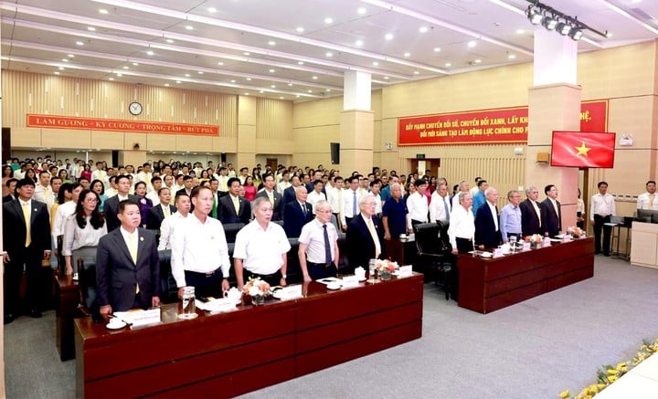 Bưu điện Việt Nam 80 năm đồng hành cùng đất nước - Ảnh 2.