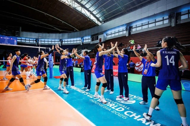 U.21 Việt Nam về nước sau hành trình giông bão ở giải thế giới: Quyết thắng Dominica hôm nay!- Ảnh 1.