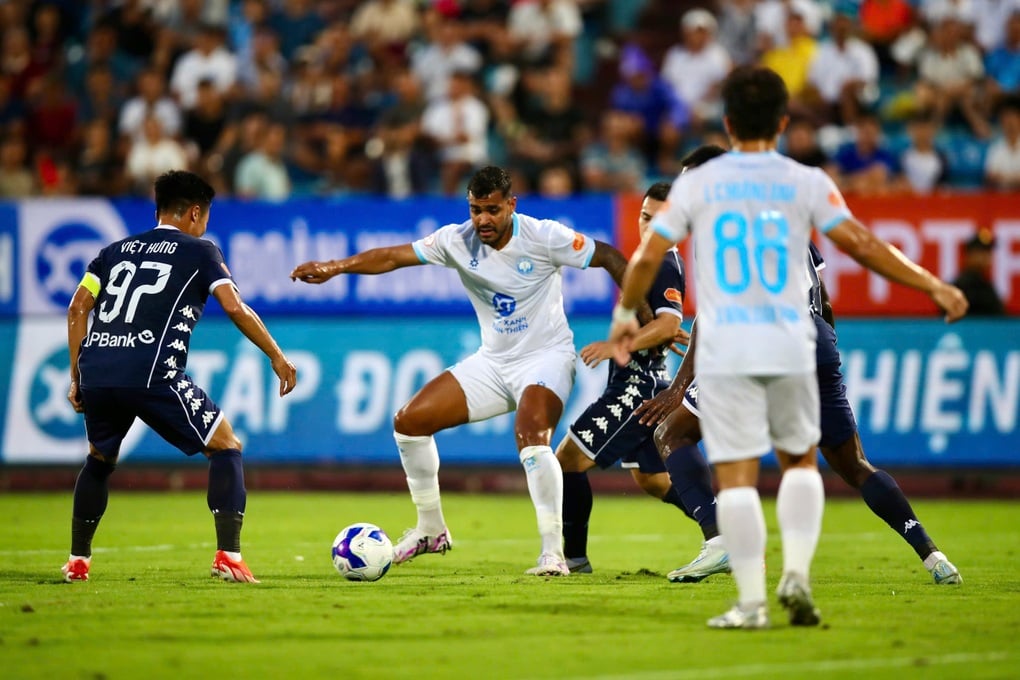 Thắng kịch tính Hải Phòng, CLB Nam Định khởi đầu V-League thuận lợi - 2