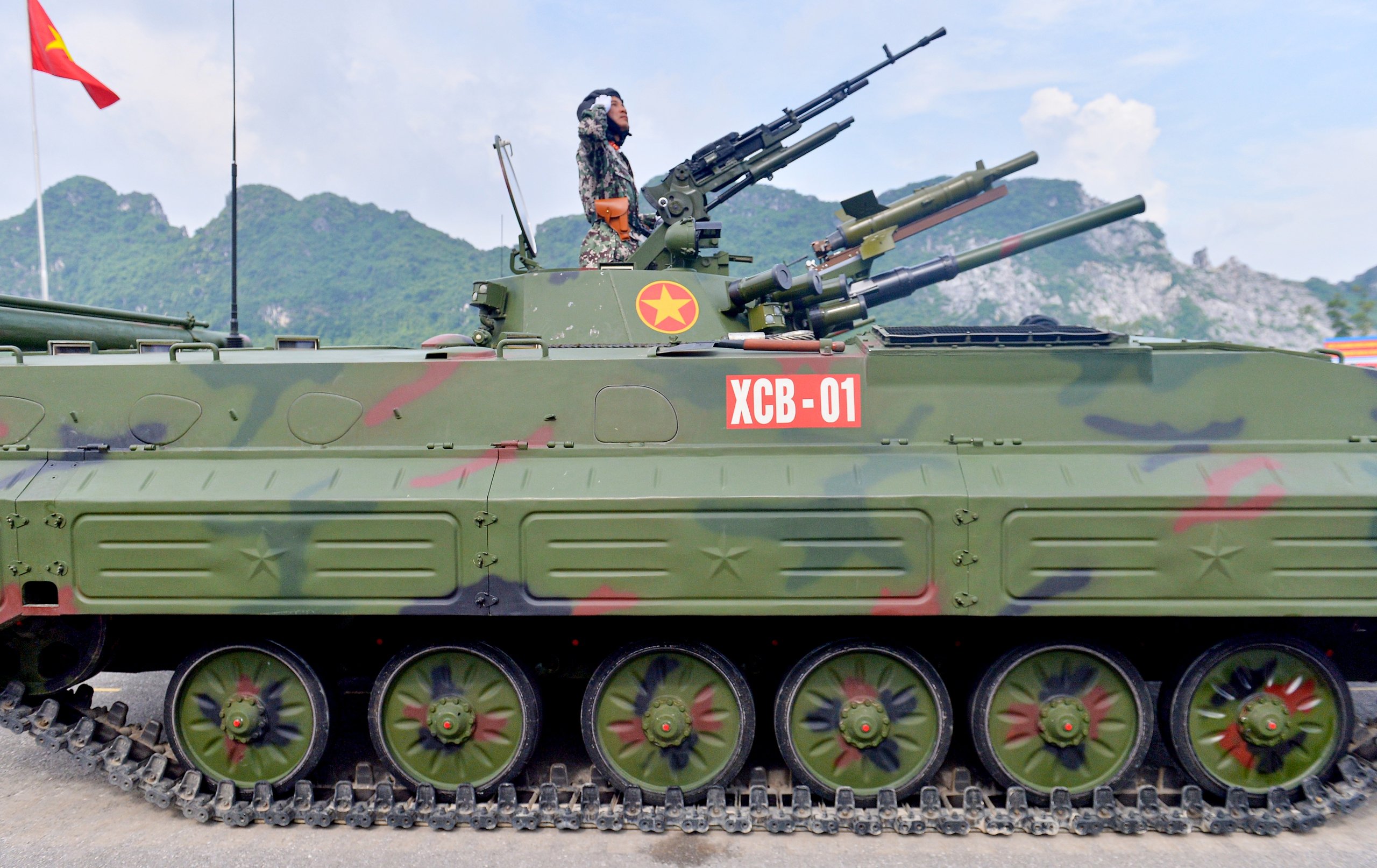 Ngắm xe chiến đấu bộ binh 'Made in Việt Nam' sẽ xuất hiện trong diễu binh A80 - Ảnh 5.