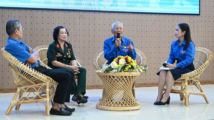 កម្មវិធីជជែក "ផ្លូវលេខ 1C - ដំណើរឆ្ពោះទៅកាន់ប្រពៃណី"