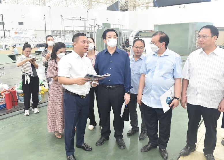 Tổ công tác kiểm tra, chấm điểm sơ bộ thi công các gian hàng Triển lãm thành tựu Đất nước 80 năm Quốc khánh - Ảnh 2.