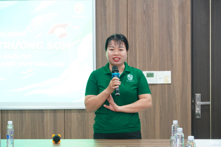 Tập đoàn Trường Tươi trao học bổng cho thủ khoa khối C00 kỳ thi THPT 2025 - 4