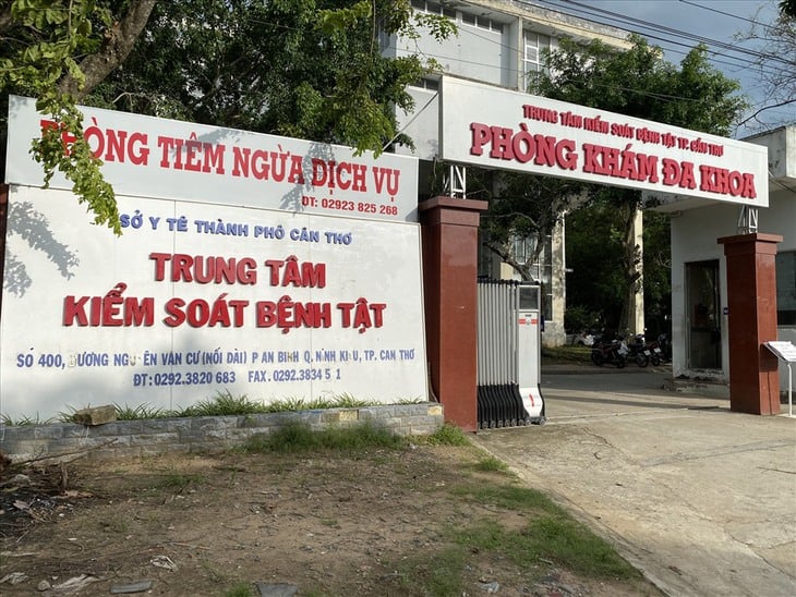 Tái bổ nhiệm giám đốc CDC Cần Thơ do không vụ lợi trong vụ án kit test Việt Á - Ảnh 1.