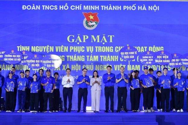 8.800 tình nguyện viên tham gia phục vụ dịp Quốc khánh 2/9- Ảnh 1.