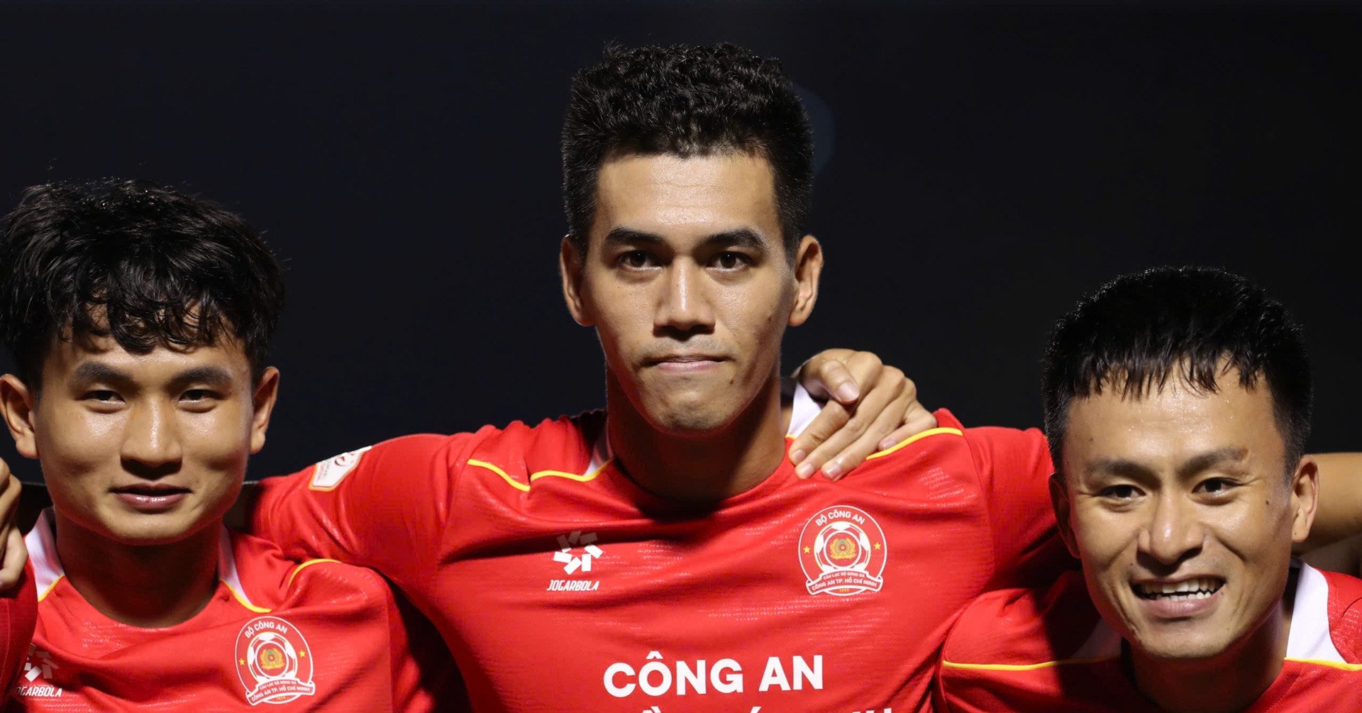 ពិន្ទុ Tien Linh ប៉ូលិស HCMC យកឈ្នះ Hanoi FC