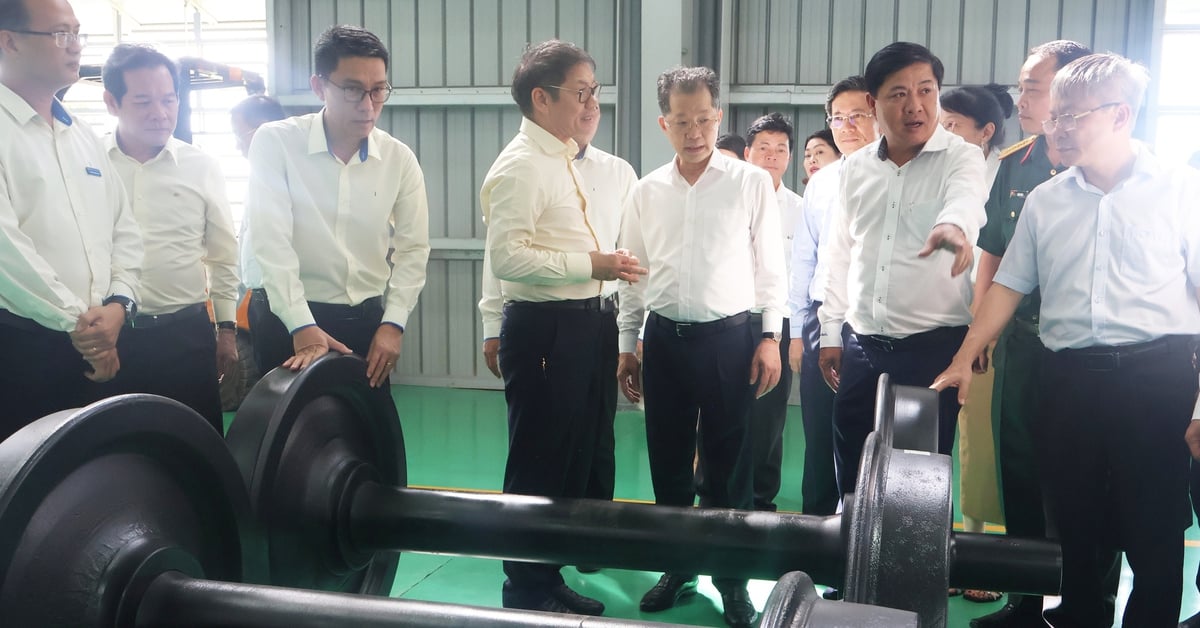 Da Nang souhaite que THACO étudie et participe au projet de chemin de fer urbain