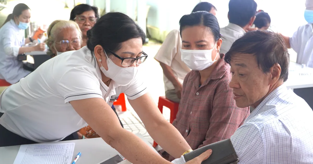 Chung tay chăm sóc sức khỏe cho người dân xã đảo Long Sơn, TPHCM