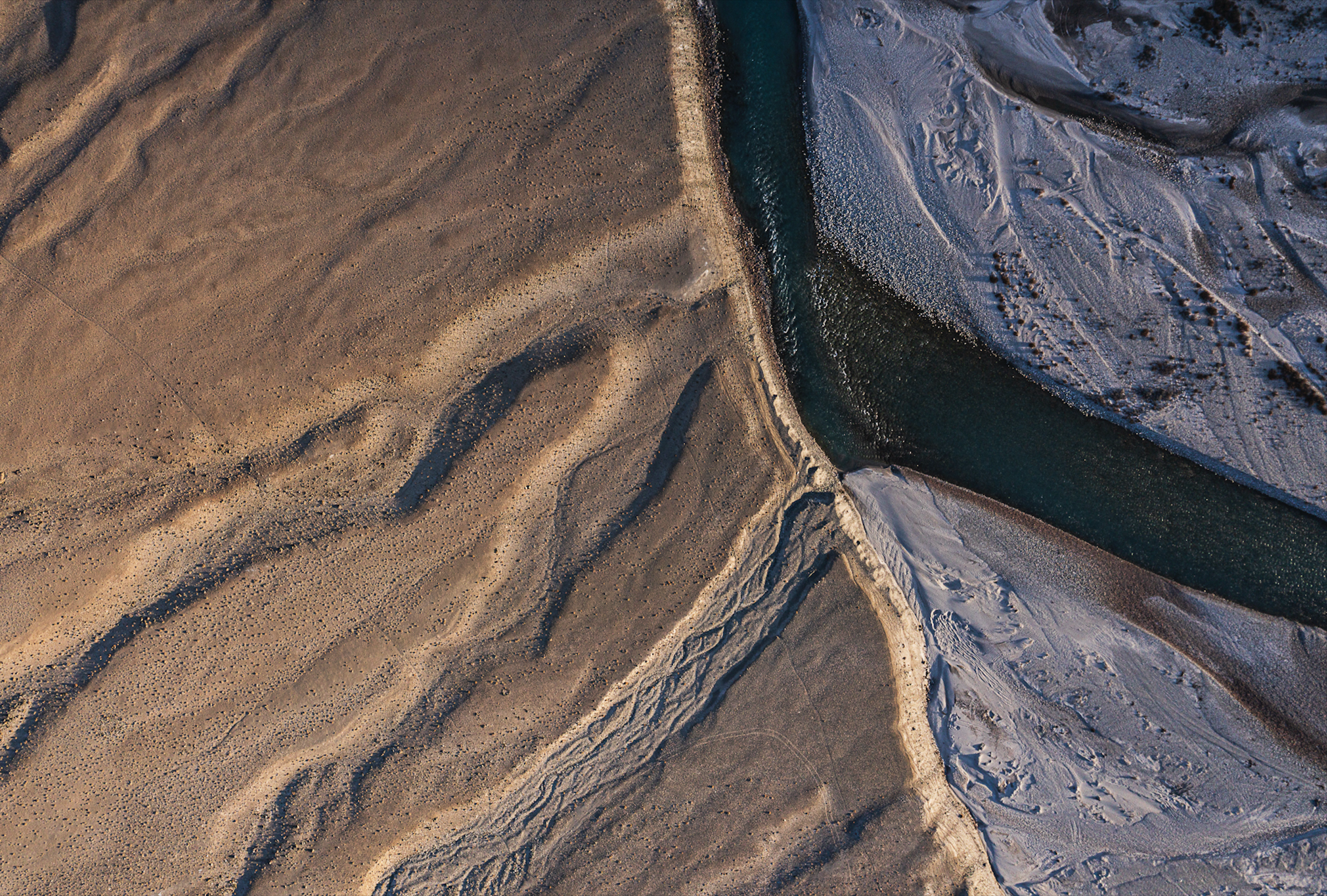 See beautiful photos taken by flycam by photographer Hoang Le Giang