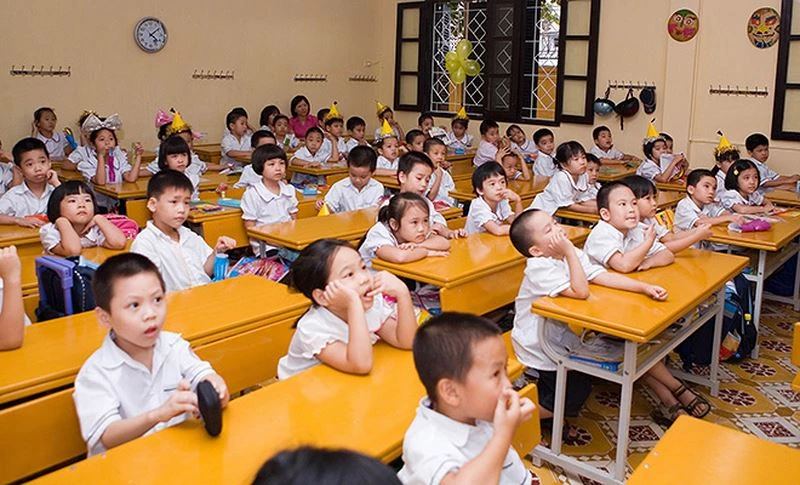 Giao quyền tuyển dụng, điều động và luân chuyển giáo viên cho Sở GD&ĐT