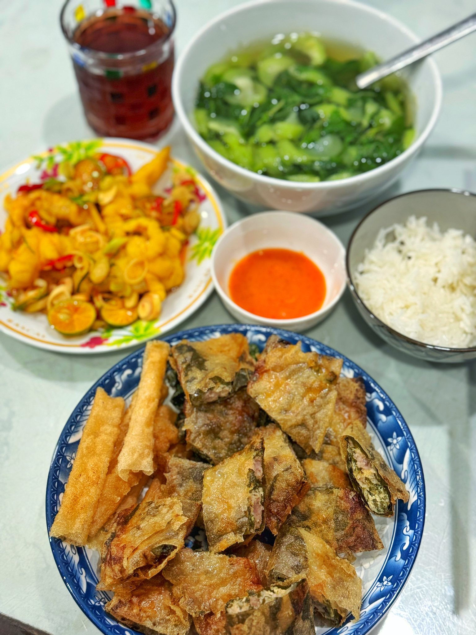 Làm chả lá lốt theo cách này của mẹ trẻ Hà thành, gói không sợ bung, ăn giòn rôm rốp, ngon 'ô mê ly'- Ảnh 4.