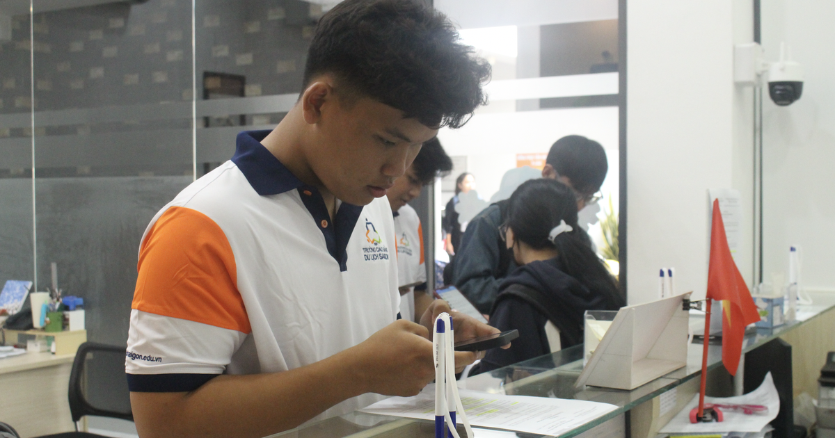 Lần đầu CĐ tham gia xét tuyển chung: Hàng ngàn thí sinh vẫn đăng ký trực tiếp