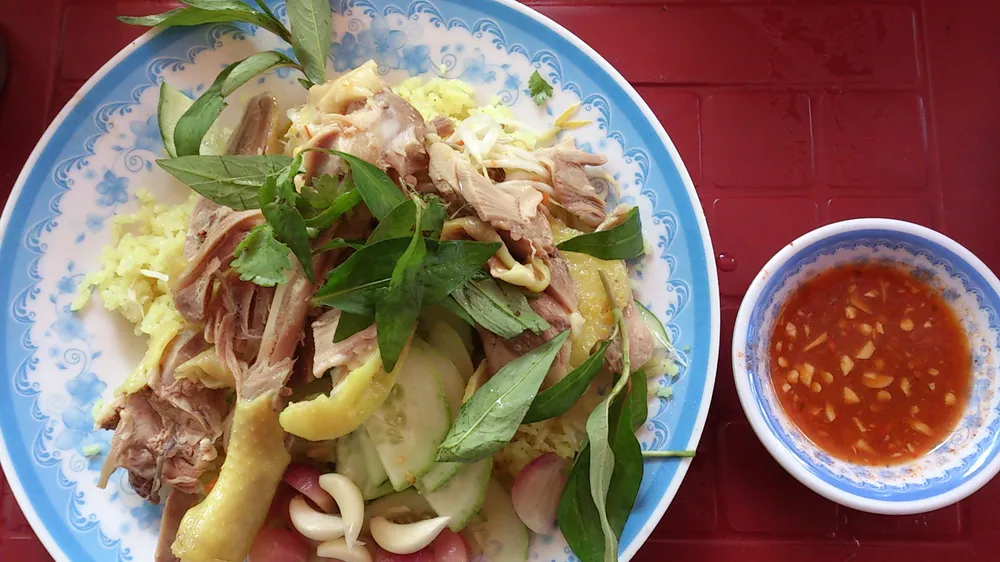 Đặc sản cơm gà Tuy Hòa