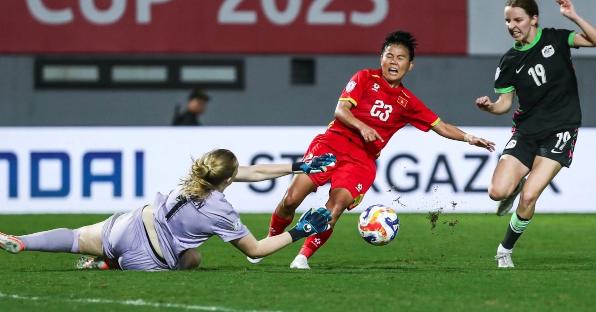 Un periódico australiano comenta la sorprendente victoria del equipo local sobre la selección femenina de Vietnam.