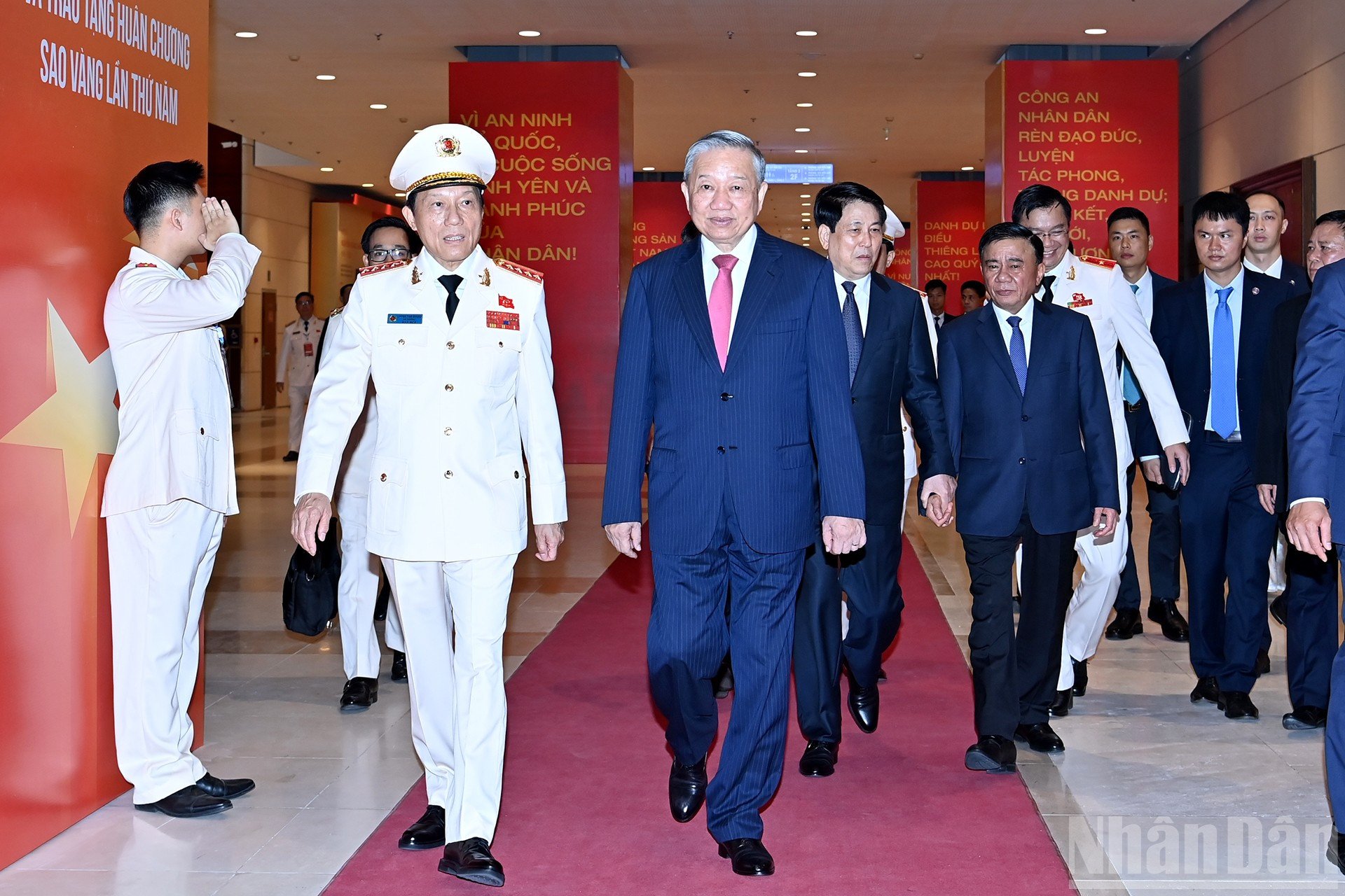 ndo_br_a3-bnd-2145.jpg