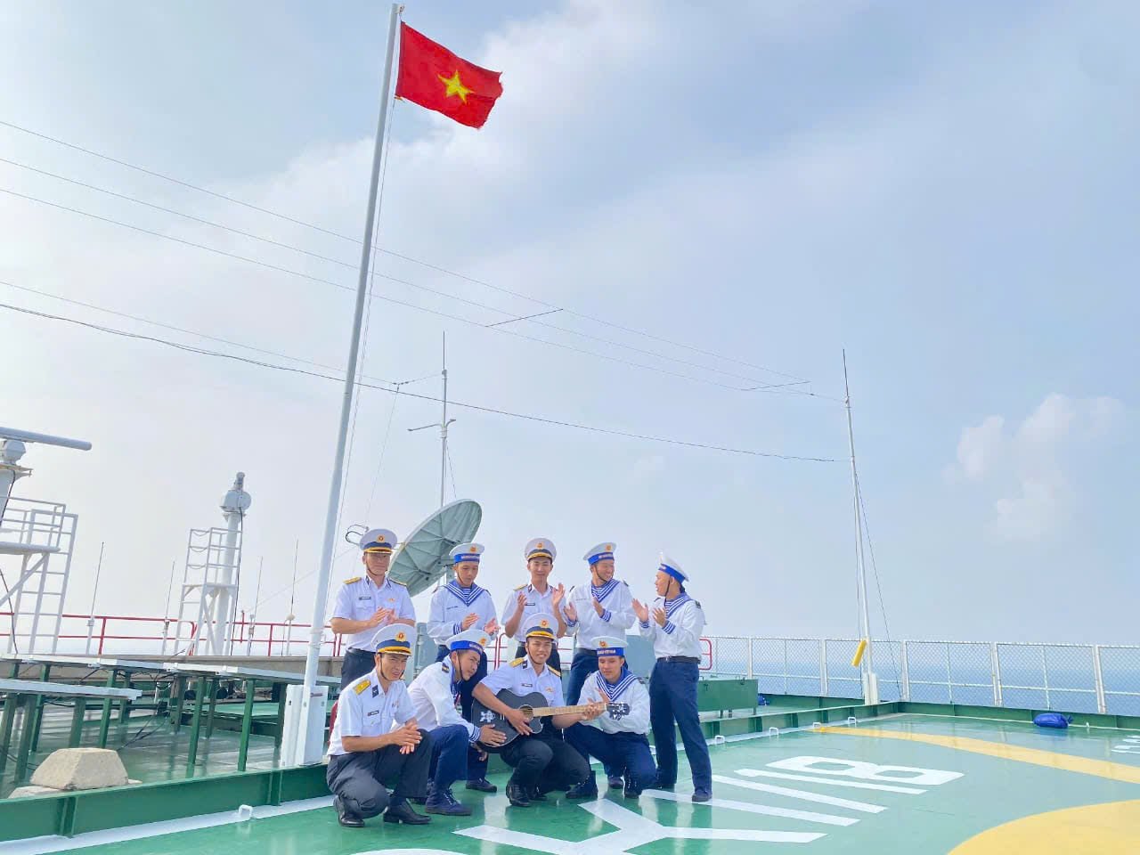 Sống giữa biển khơi- Ảnh 6.