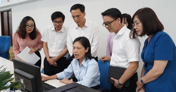 Delegation from the Ministry of Science and Technology surveyed the two-level local government model in Quang Ninh province