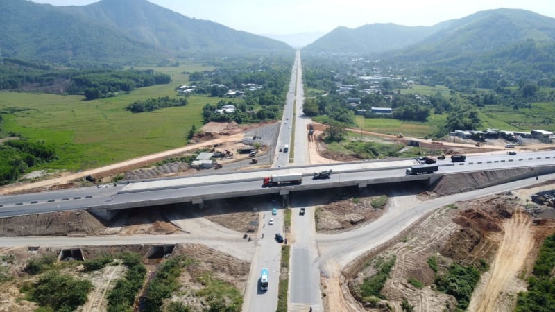 11,5 km cao tốc Hòa Liên – Túy Loan “về đích” trước giờ thông xe kỹ thuật vào ngày 19/8 -3