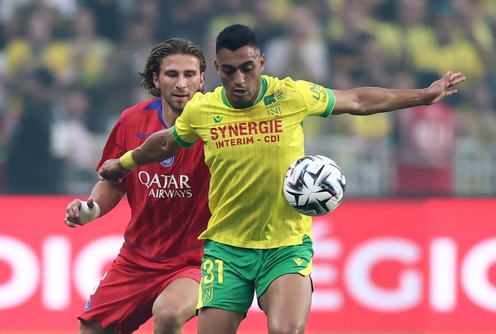Paris Saint Germain khởi đầu đầy khó khăn tại Ligue 1 - 1