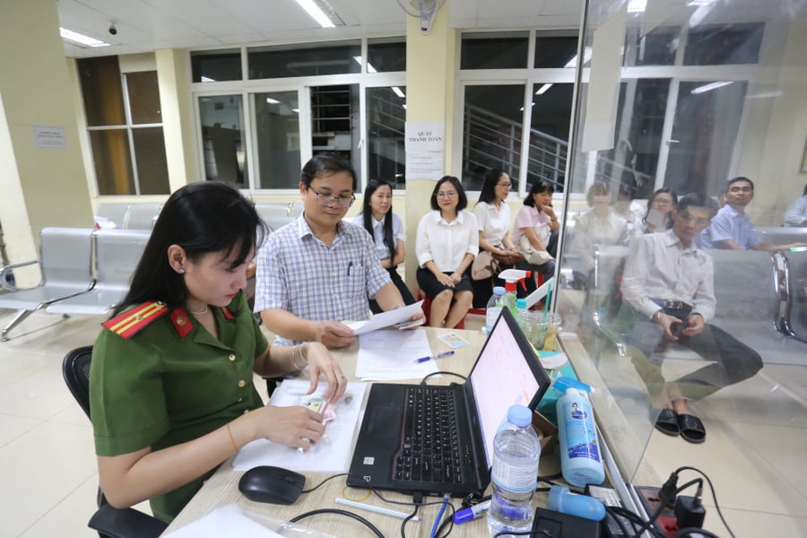 viec-cap-lai-the-dang-vien-se-duoc-hoan-tat-truoc-ngay-25-8-anh-van-ngoc.jpg