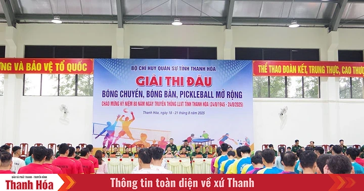 Khai mạc giải thể thao chào mừng 80 năm Ngày truyền thống LLVT tỉnh Thanh Hóa
