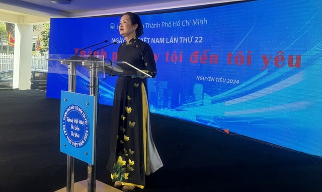 Lãnh đạo Thành ủy đánh trống khai hội Ngày thơ Việt Nam tại TP.HCM- Ảnh 3.