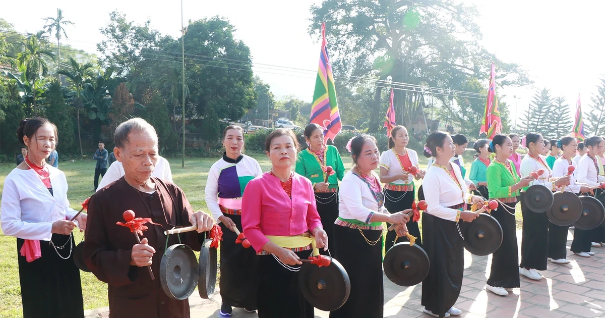 Hỗ trợ bảo tồn, phát huy giá trị văn hóa truyền thống của đồng bào DTTS