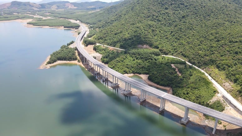 Thông tuyến cao tốc từ Hà Nội đến Đà Nẵng vào ngày 19/8- Ảnh 1.