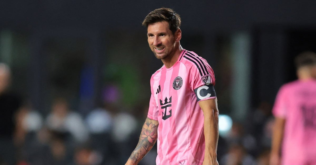 Messi có hành động cực lạ gây lo lắng, điều gì đã xảy ra?