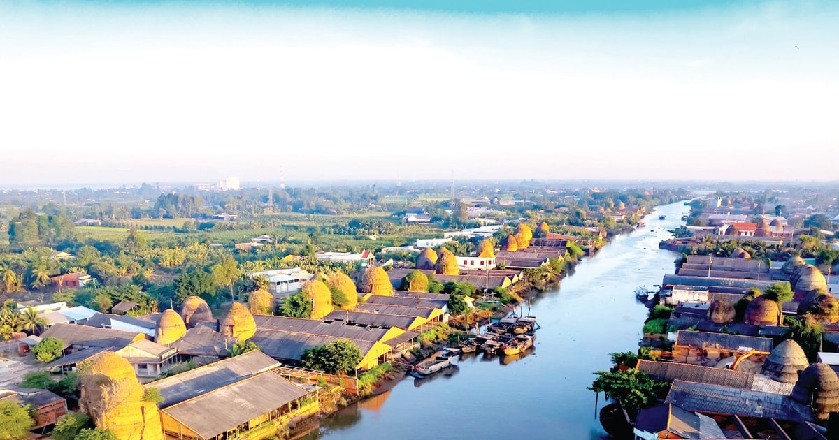 “Vương quốc gạch ngói” bên sông Cổ Chiên