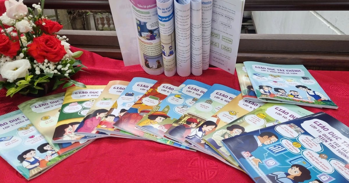 Educating students to 'understand money correctly' from grade 1