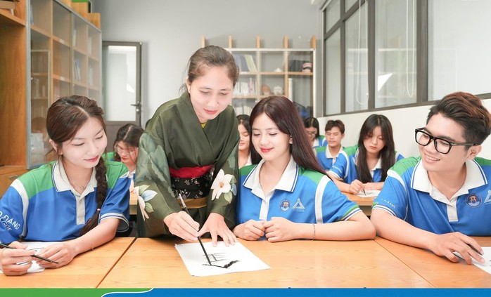 Đam mê nhóm ngành dịch vụ, sinh viên "chớp thời cơ" nhờ thực tập sớm - Ảnh 2.