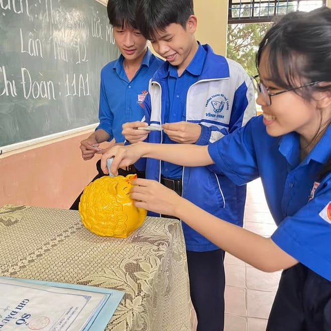 Mái trường thắp sáng những ước mơ - Ảnh 3.
