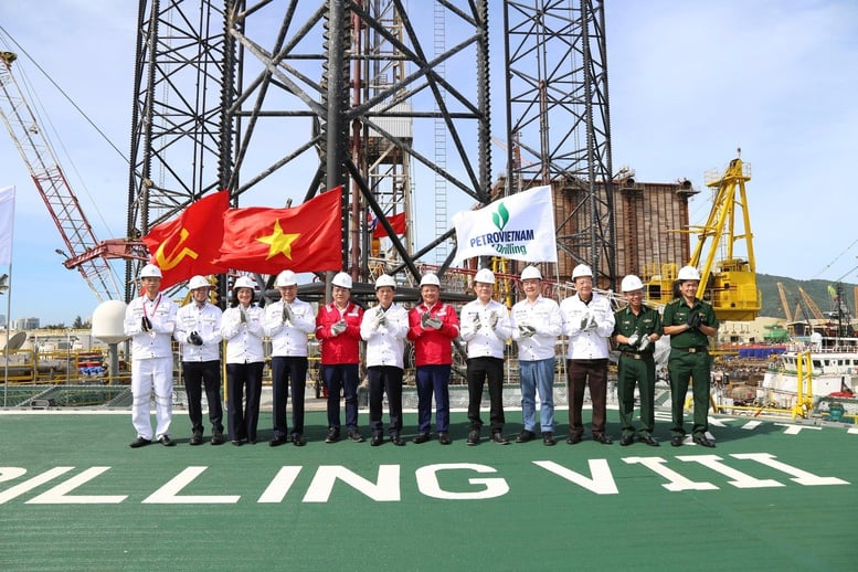 Giàn khoan PVD8 - biểu tượng tinh thần sáng tạo, kiên cường và khát vọng vươn xa của PV Drilling- Ảnh 3.