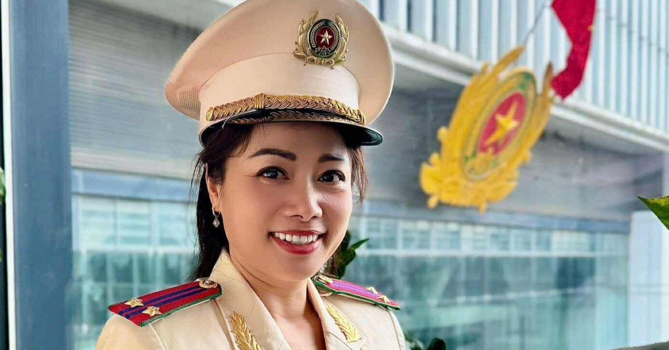 Hé lộ hôn nhân của nữ công an tài sắc đóng phim VTV 'Có anh nơi ấy bình yên'