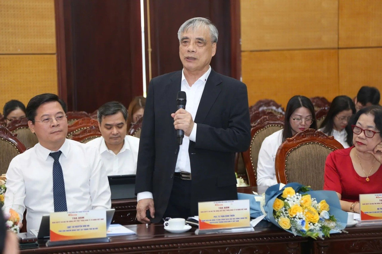 PGS.TS Tran Dinh Thien.jpg