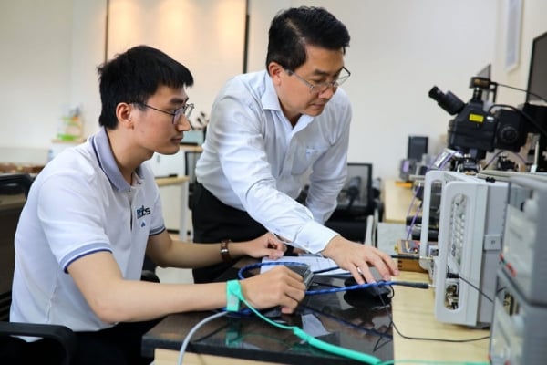 Thầy cô phải là tấm gương đổi mới trong kỷ nguyên AI