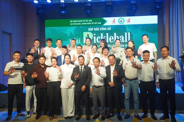 Xuất hiện sân chơi pickleball hấp dẫn cho doanh nhân trẻ Việt Nam- Ảnh 4.