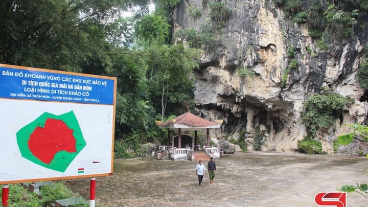 Phát huy giá trị văn hóa Di tích quốc gia Mái đá bản Mòn