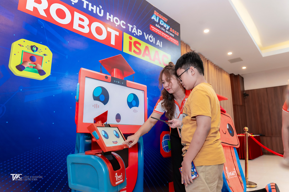Từ công nghệ đến AI iSMART Education biến lớp học thành trải nghiệm học tiếng Anh mới mẻ - Ảnh 17.