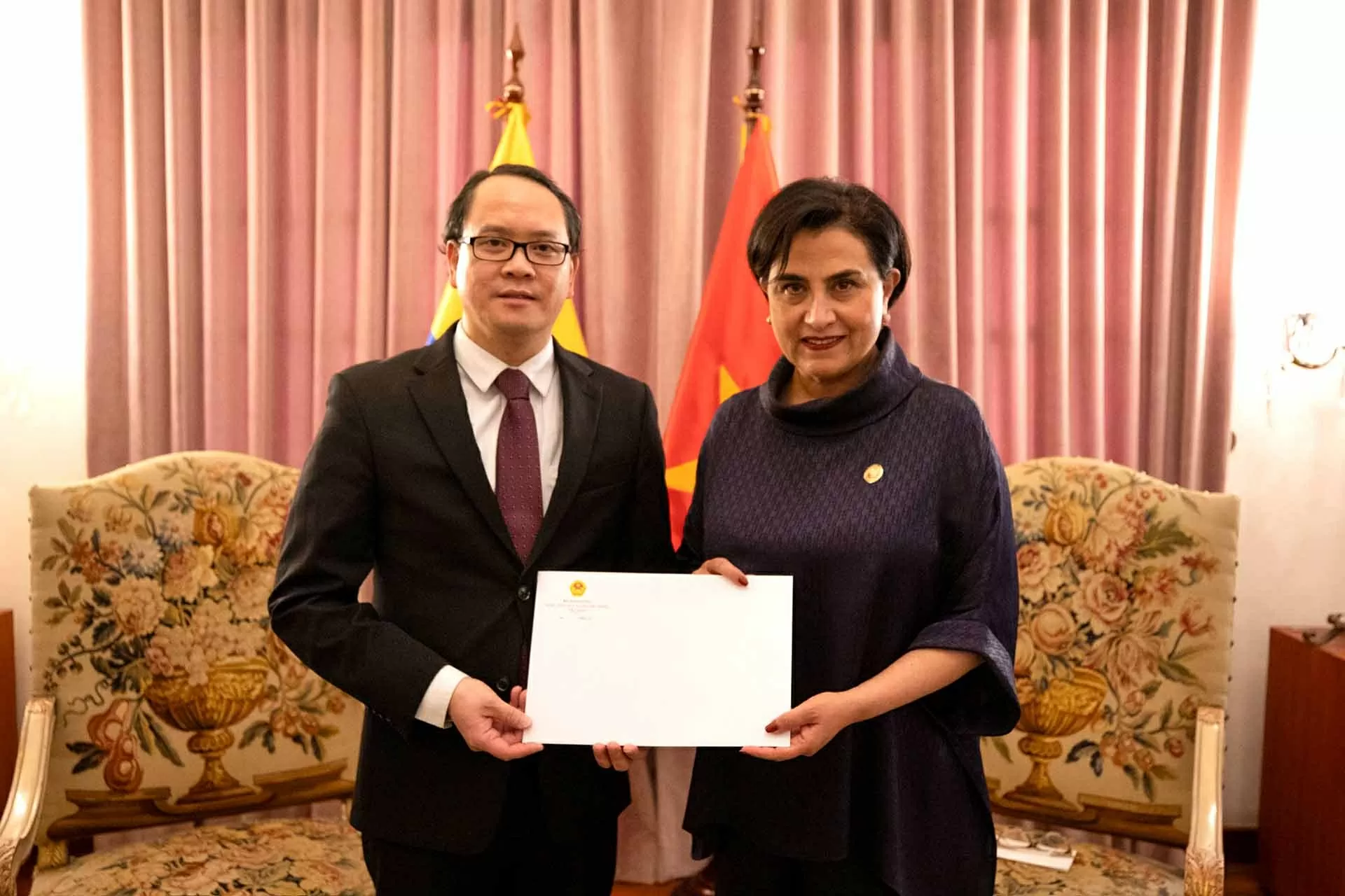Đại sứ Nguyễn Việt Cường trình Thư ủy nhiệm lên Tổng thống Ecuador