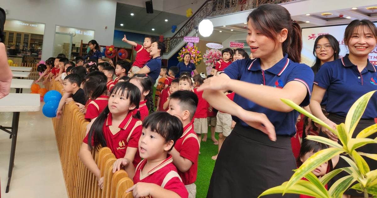 Hôm nay nhiều trường ở TP.HCM học bán trú, bắt đầu năm học mới