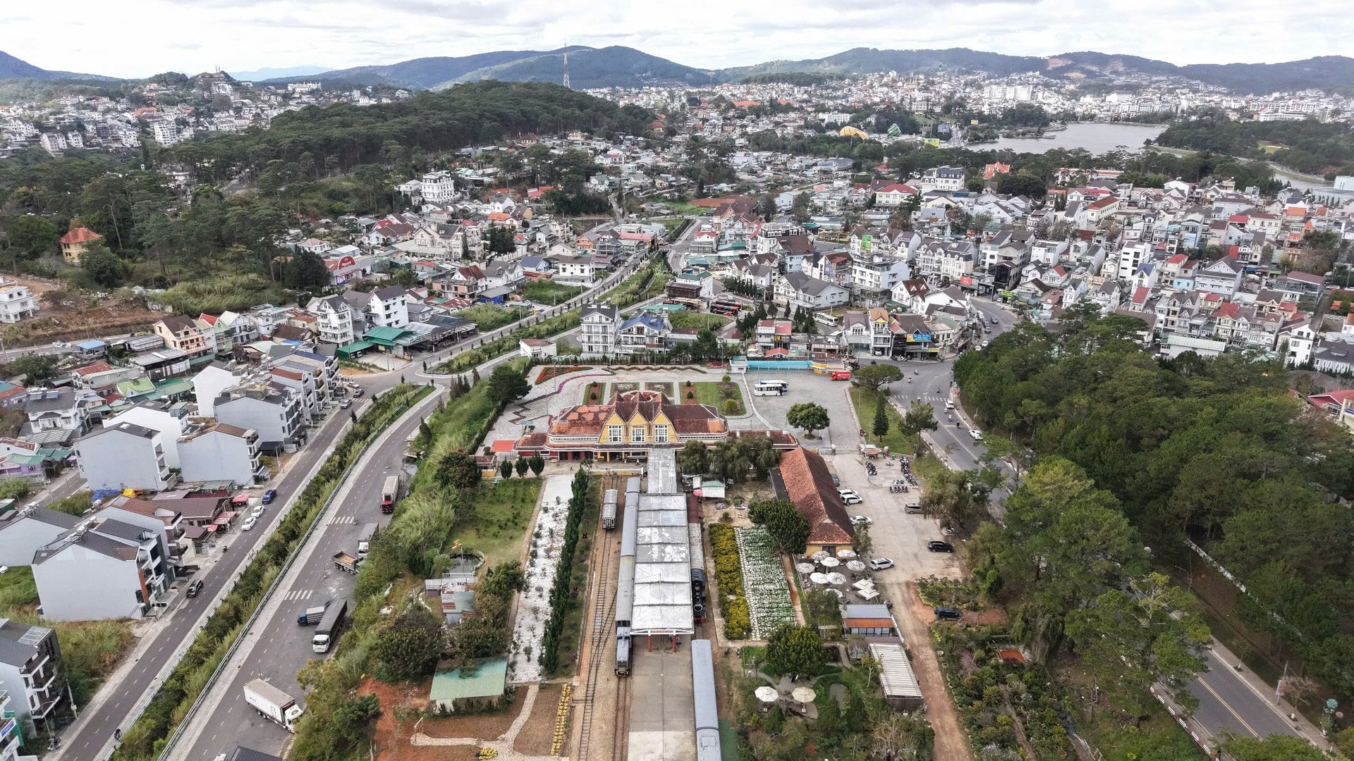 Lâm Đồng thiếu 'nhạc trưởng' chỉ huy, truyền cảm hứng phát triển kinh tế- xã hội- Ảnh 5.