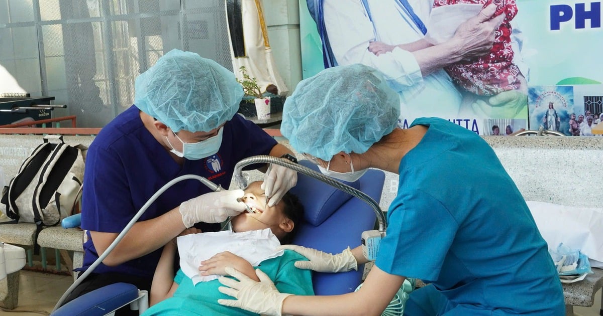Điều tra sức khỏe răng miệng trong nước